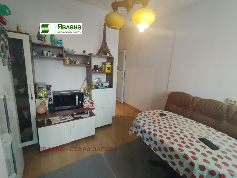 Myytävänä  3 makuuhuonetta Stara Zagora , Tri tšutšura - sever , 83 neliömetriä | 79508156 - kuva [6]