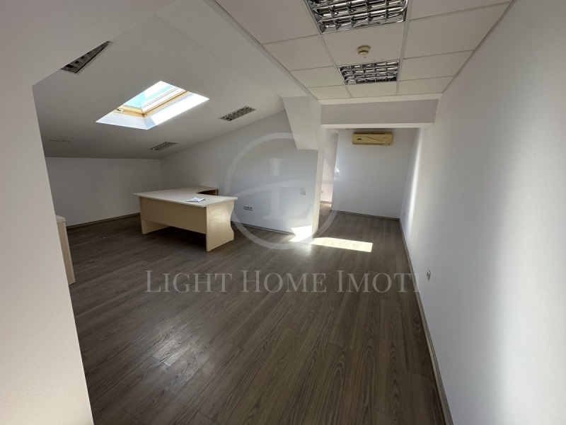 Na sprzedaż  Biuro Plowdiw , Centralna gara , 213 mkw | 30982689 - obraz [4]