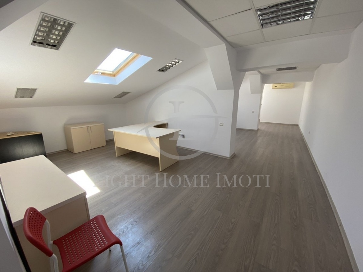 Продава ОФИС, гр. Пловдив, Централна гара, снимка 2 - Офиси - 51821428