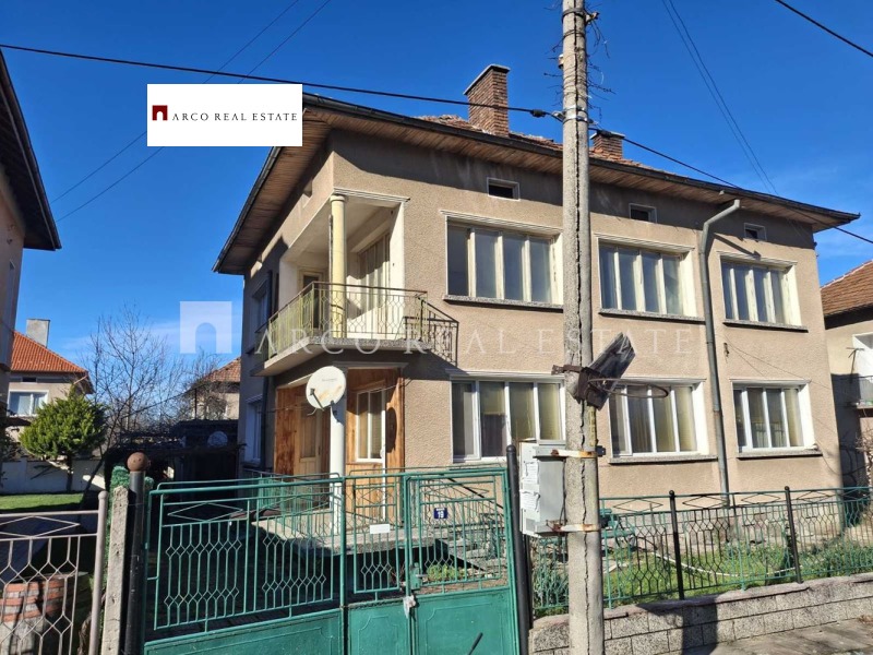 Продава ЕТАЖ ОТ КЪЩА, гр. Вършец, област Монтана