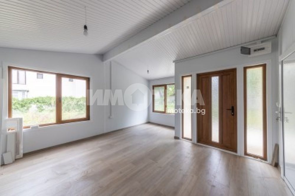 Продава КЪЩА, гр. Суворово, област Варна, снимка 11 - Къщи - 53706529