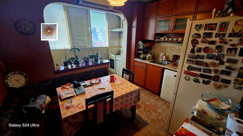 Продава 3-СТАЕН, гр. София, Бъкстон, снимка 3 - Апартаменти - 52618403