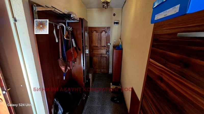 Продава 3-СТАЕН, гр. София, Бъкстон, снимка 2 - Апартаменти - 52618403