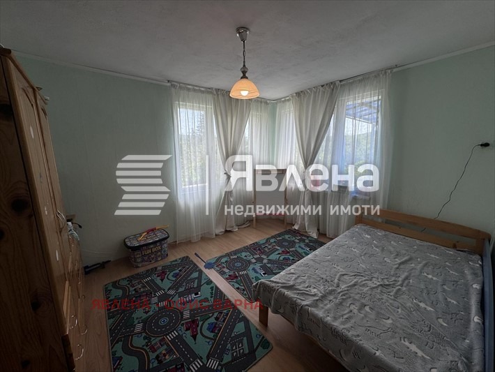 Продава КЪЩА, с. Долище, област Варна, снимка 4 - Къщи - 48670612