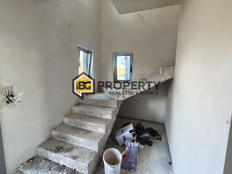 Продава КЪЩА, гр. Варна, м-т Прибой, снимка 2 - Къщи - 52722177