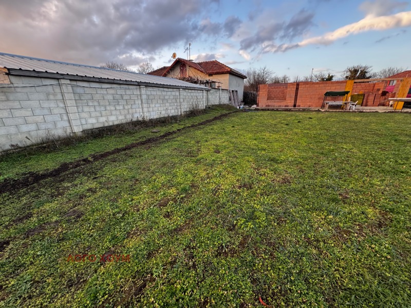 Продава КЪЩА, с. Аврен, област Варна, снимка 11 - Къщи - 53024127