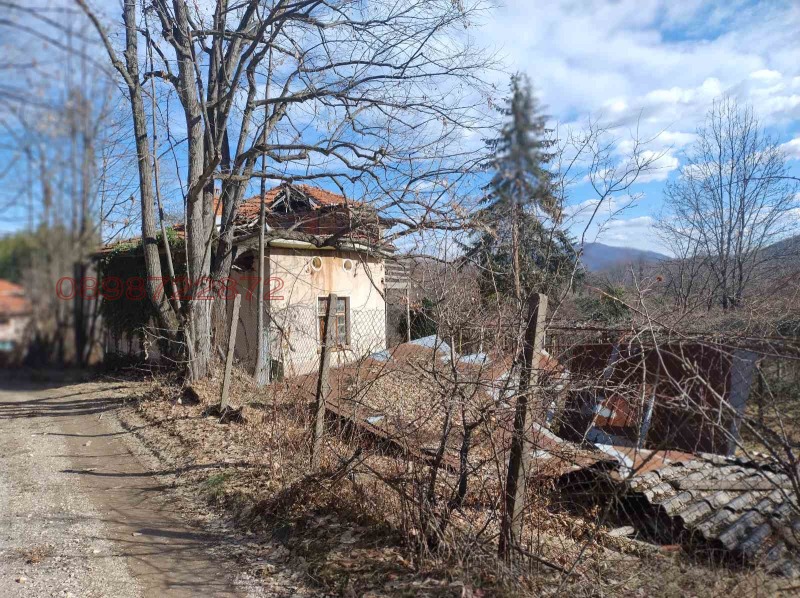 Na prodej  Spiknutí oblast Loveč , Orešak , 1850 m2 | 81284154 - obraz [2]