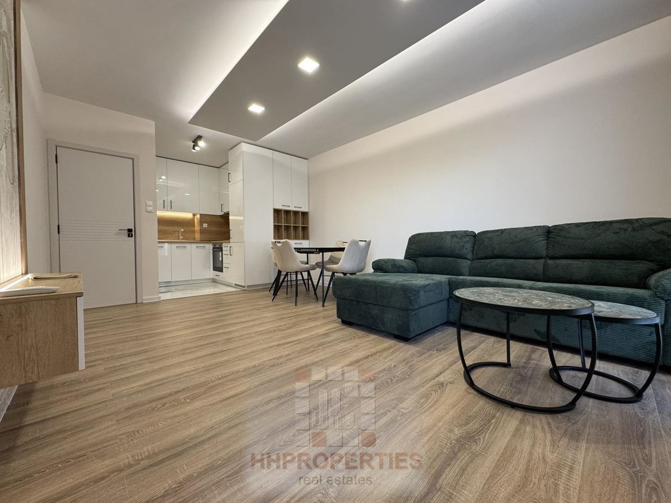 Продава 2-СТАЕН, гр. Пловдив, Остромила, снимка 2 - Апартаменти - 54060655