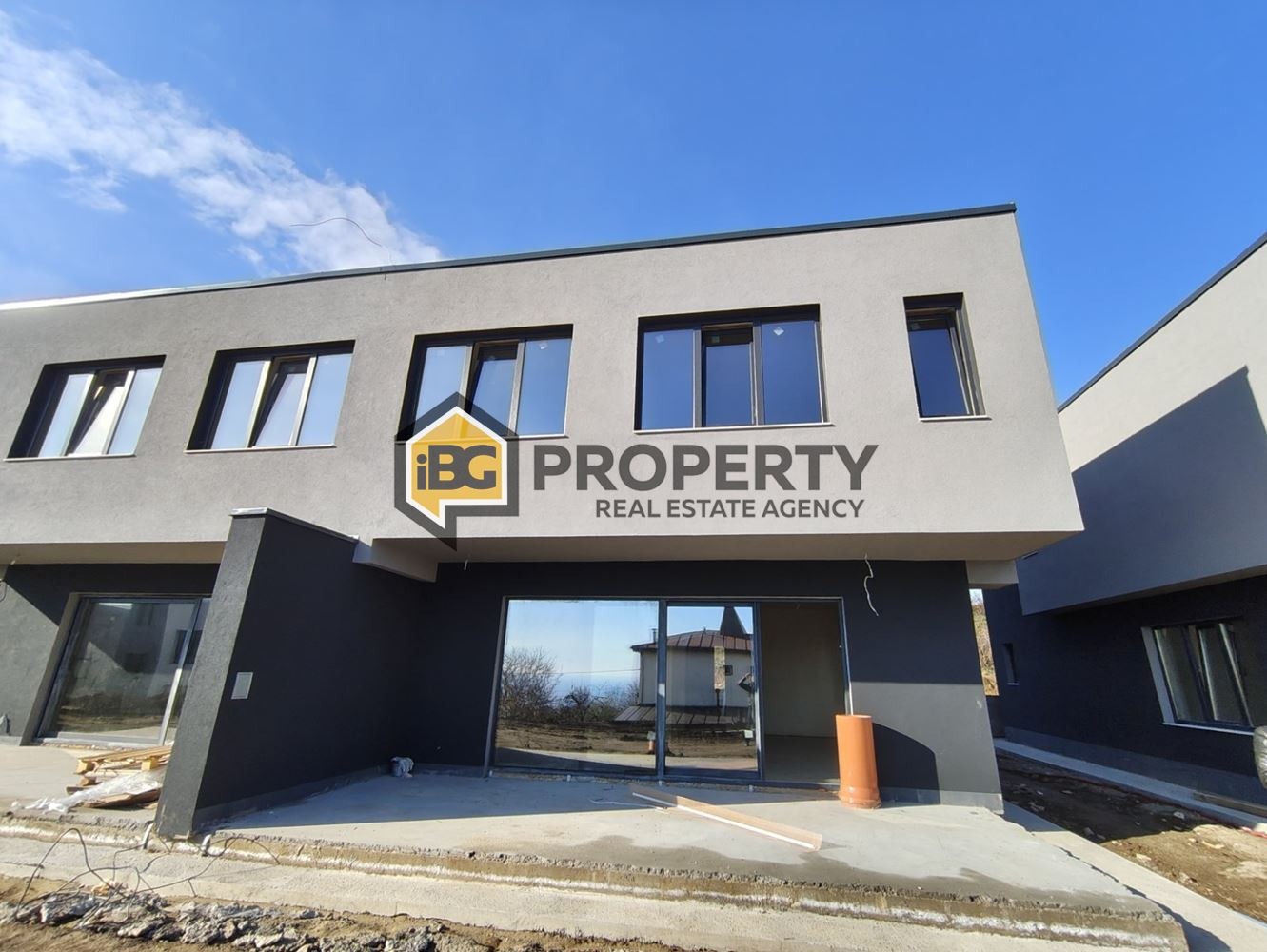 Продава КЪЩА, гр. Варна, м-т Прибой, снимка 2 - Къщи - 52722177