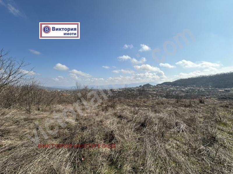 Продава ПАРЦЕЛ в област Велико Търново, с. Пчелище - 2150 кв.м / 47 550 € » 92 999.72 лв., ВИКТОРИЯ ИМОТИ ЕООД