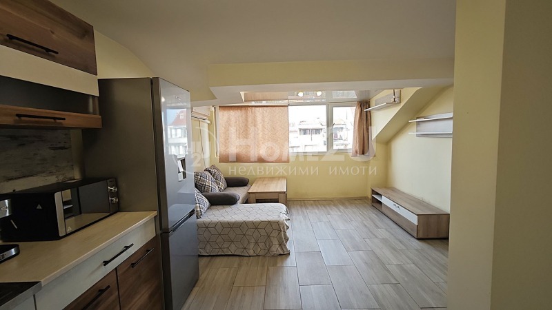 Продава 3-СТАЕН, гр. Бургас, Възраждане, снимка 3 - Апартаменти - 52664601