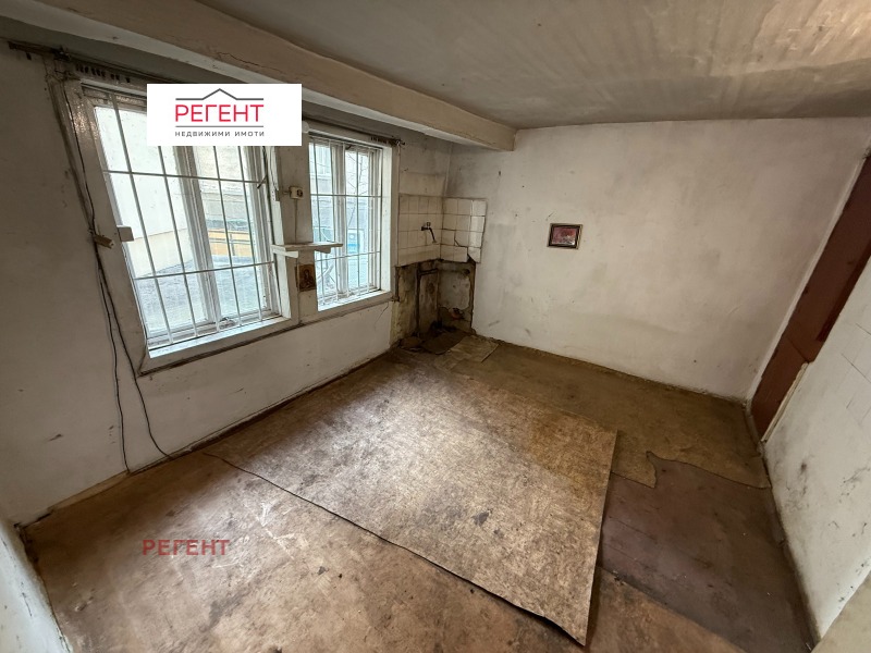 Продава КЪЩА, гр. Габрово, Център, снимка 9 - Къщи - 51265357