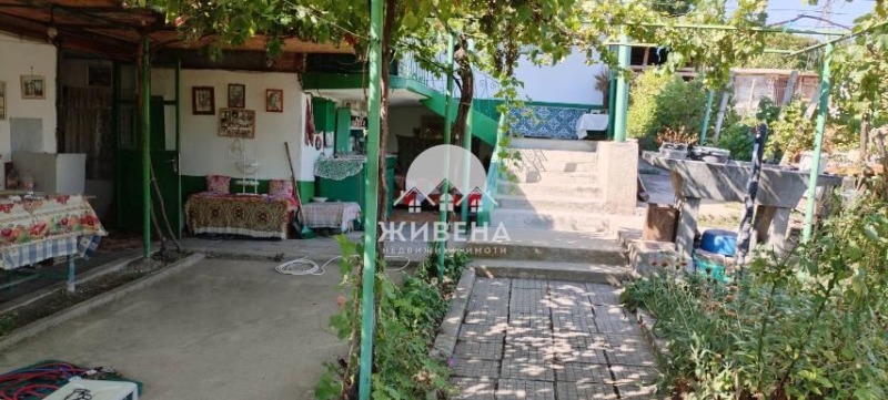Продава КЪЩА, с. Боряна, област Варна, снимка 12 - Къщи - 53042007