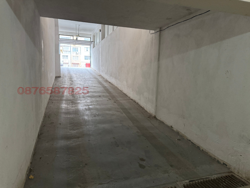 Продава ГАРАЖ, ПАРКОМЯСТО, гр. Варна, Базар Левски, снимка 4 - Гаражи и паркоместа - 53197154