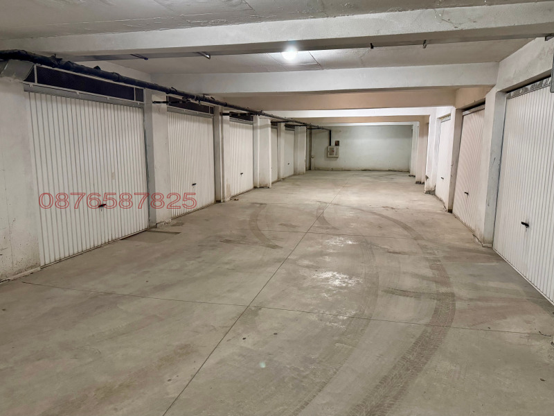 Продава ГАРАЖ, ПАРКОМЯСТО, гр. Варна, Базар Левски, снимка 2 - Гаражи и паркоместа - 53197154