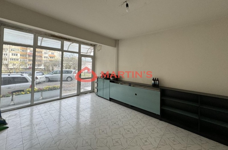 Продава БИЗНЕС ИМОТ, гр. София, Люлин 8