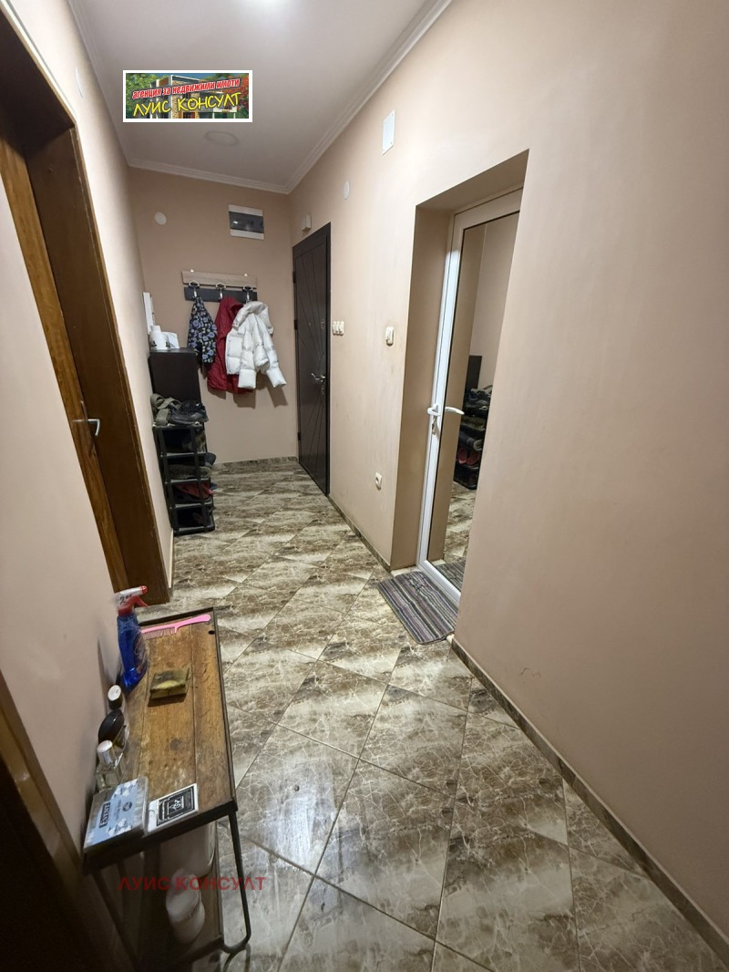 Продава 2-СТАЕН, гр. Монтана, Идеален център, снимка 3 - Апартаменти - 52603371