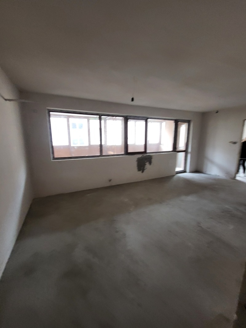 Продава 3-СТАЕН, гр. Плевен, Идеален център, снимка 3 - Апартаменти - 52362182