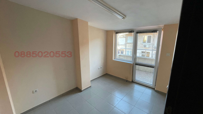 Продава 4-СТАЕН, гр. София, Белите брези, снимка 16 - Апартаменти - 52336436