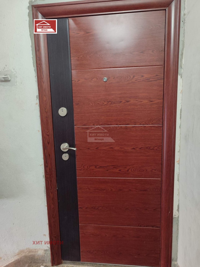 Продава ЕТАЖ ОТ КЪЩА, гр. Враца, Център, снимка 10 - Етаж от къща - 52934796