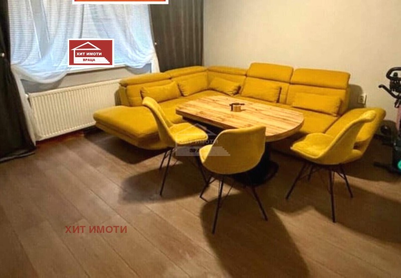 Продава ЕТАЖ ОТ КЪЩА, гр. Враца, Център, снимка 3 - Етаж от къща - 52934796