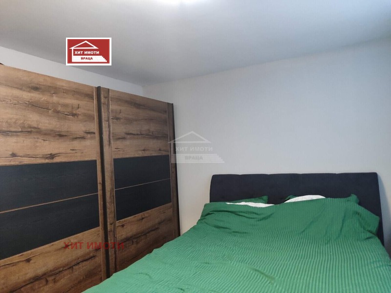 Продава ЕТАЖ ОТ КЪЩА, гр. Враца, Център, снимка 2 - Етаж от къща - 52934796