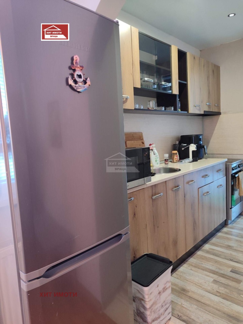 Продава ЕТАЖ ОТ КЪЩА, гр. Враца, Център