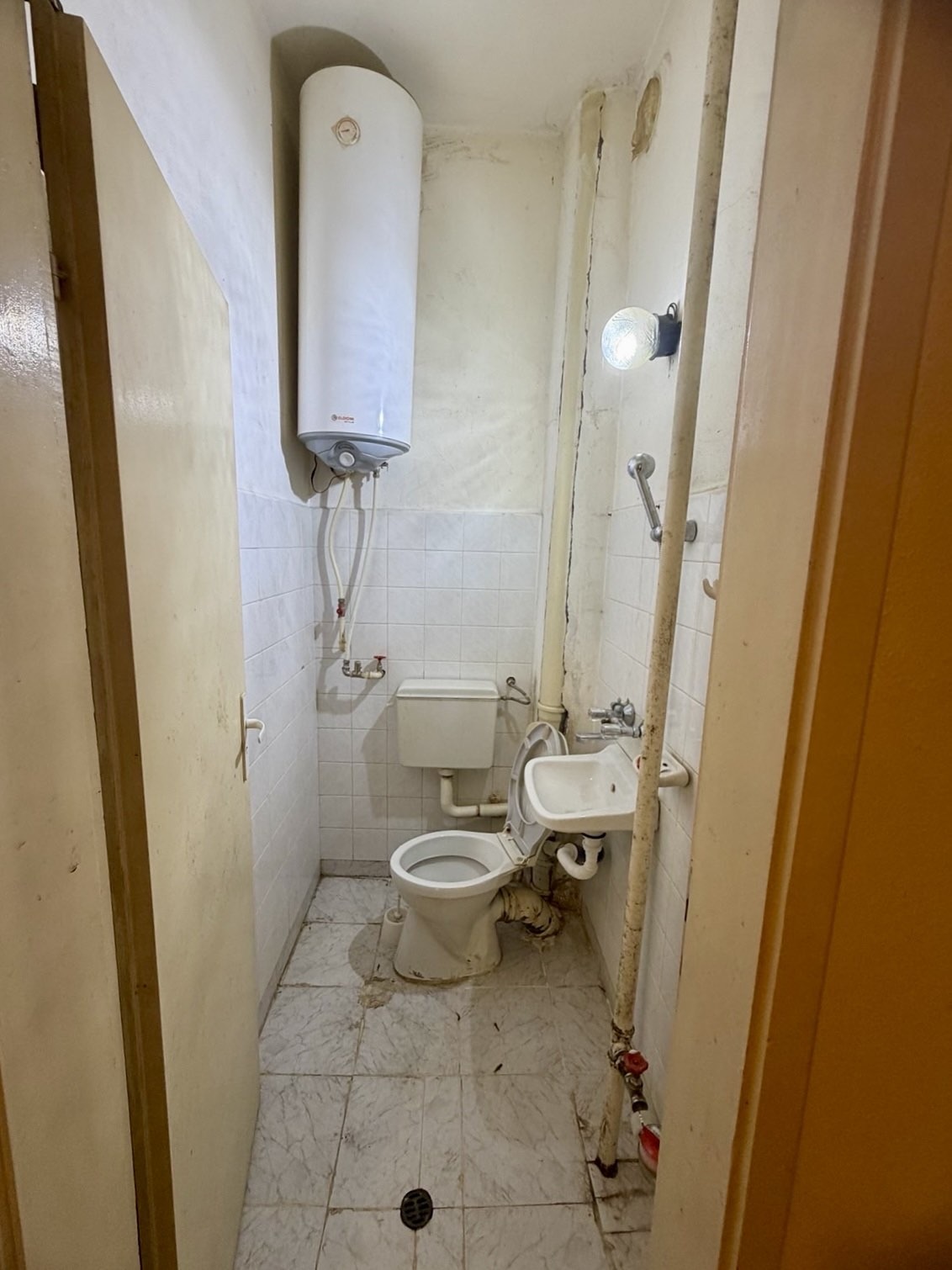 Продава МАГАЗИН, гр. Русе, Хъшове, снимка 5 - Магазини - 54500409