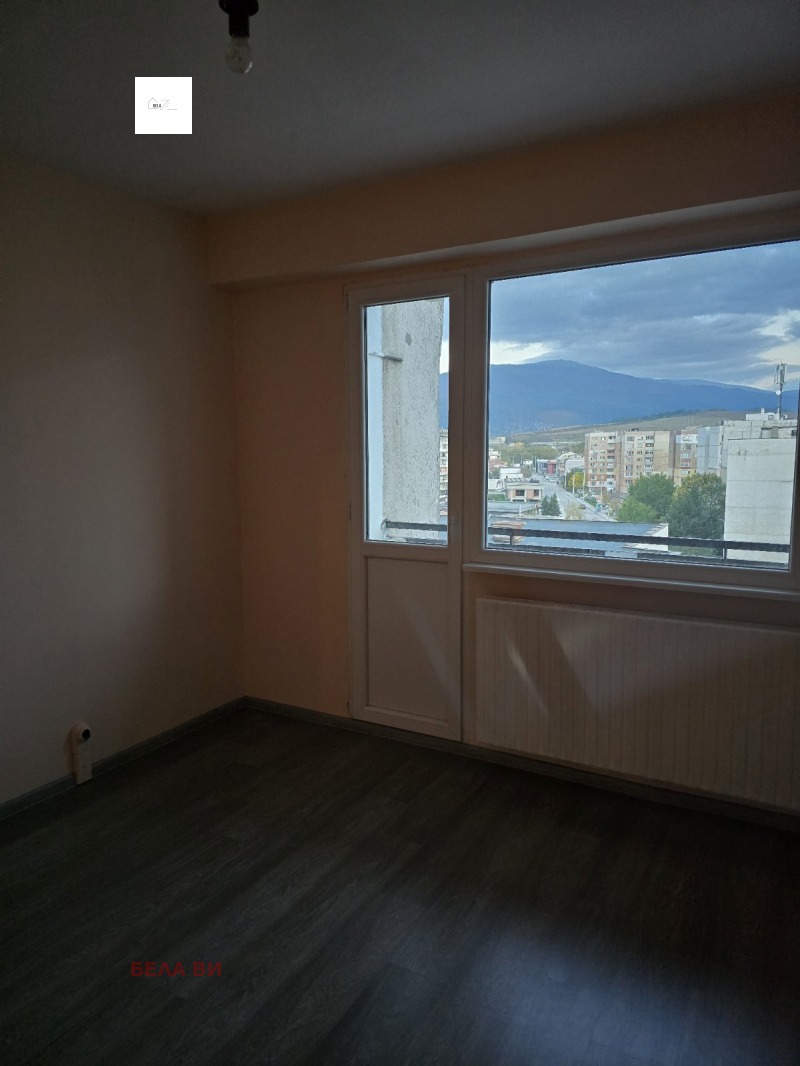 En venta  1 dormitorio Pernik , Iztok , 68 metros cuadrados | 30463483 - imagen [7]