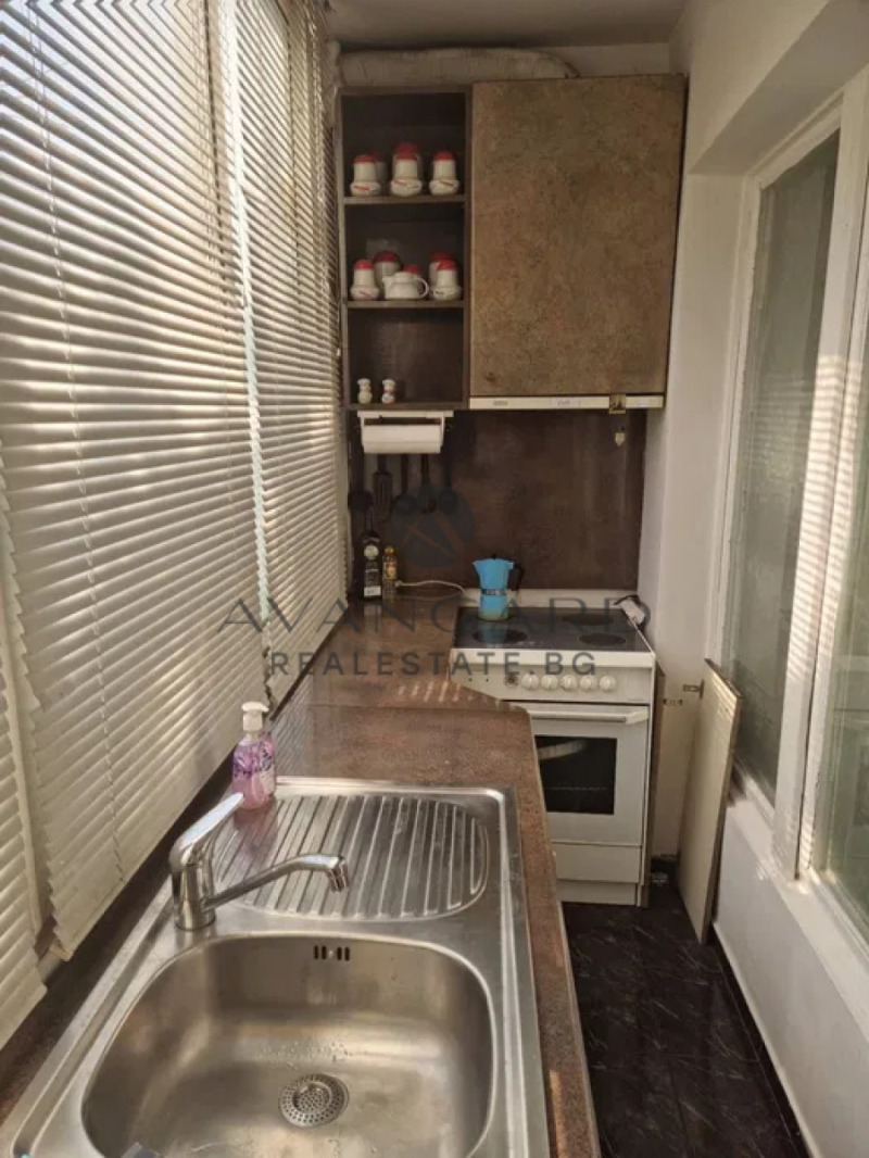 For Sale  2 bedroom Plovdiv , Izgrev , 66 sq.m | 84363398 - image [3]
