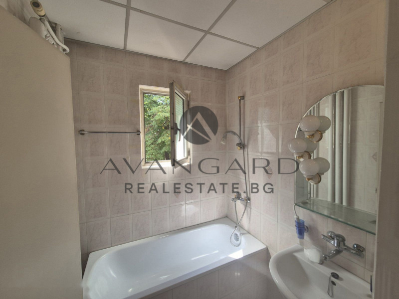 For Sale  2 bedroom Plovdiv , Izgrev , 66 sq.m | 84363398 - image [10]