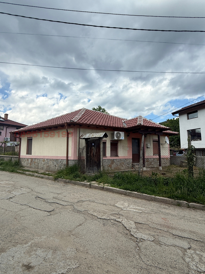 Продава  Къща, област Пловдив, гр. Калофер •  155 000 EUR • ID 60383031 — holmes.bg - [1] 