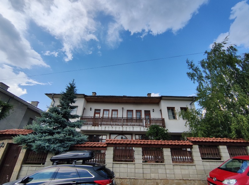 Продава КЪЩА, гр. Котел, област Сливен, снимка 2 - Къщи - 52779129