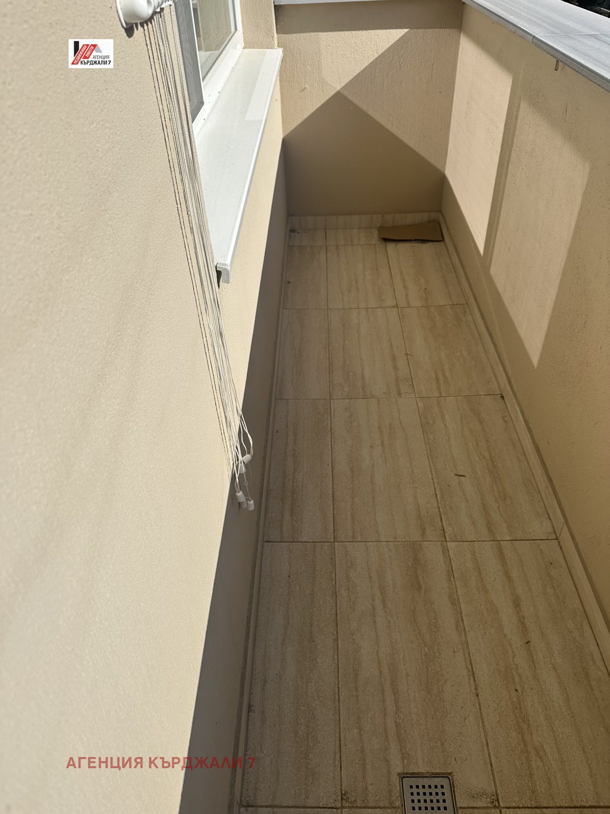 Продава 2-СТАЕН, гр. Кърджали, Център, снимка 4 - Апартаменти - 54514835