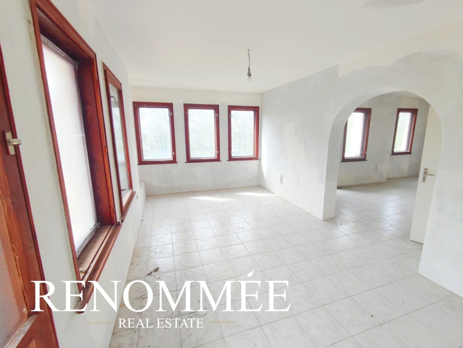 Продава 3-СТАЕН, гр. Кърджали, Център