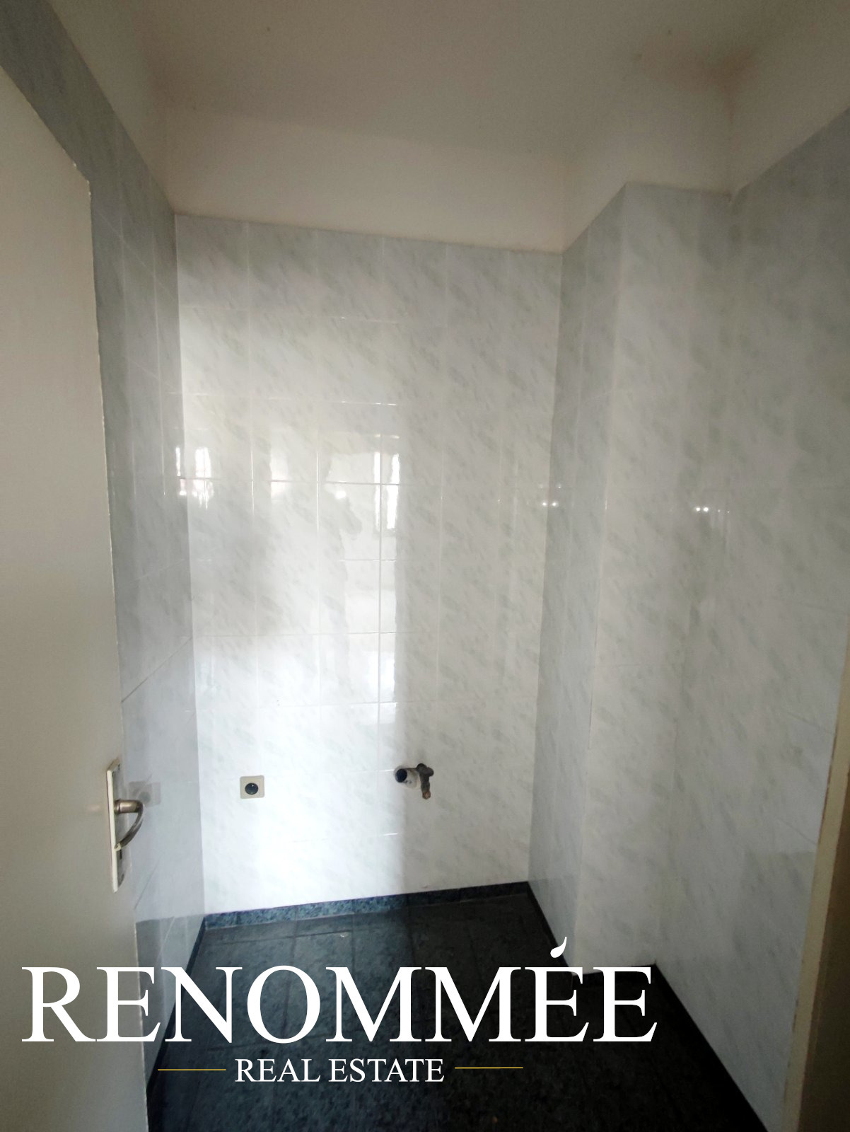 Продава 3-СТАЕН, гр. Кърджали, Център, снимка 10 - Апартаменти - 54304030