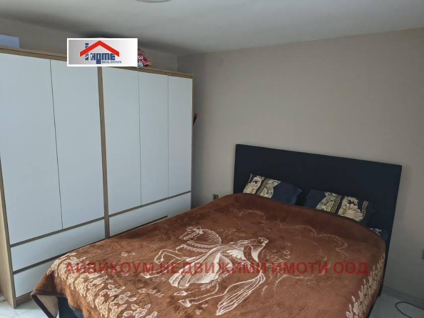 Продава КЪЩА, гр. Левски, област Плевен, снимка 2 - Къщи - 53996335