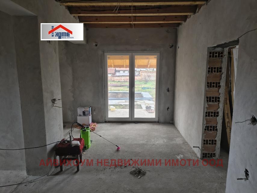 Продава КЪЩА, гр. Левски, област Плевен, снимка 9 - Къщи - 53996335