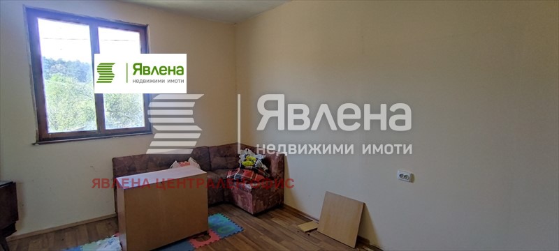 Продава КЪЩА, с. Гълъбник, област Перник