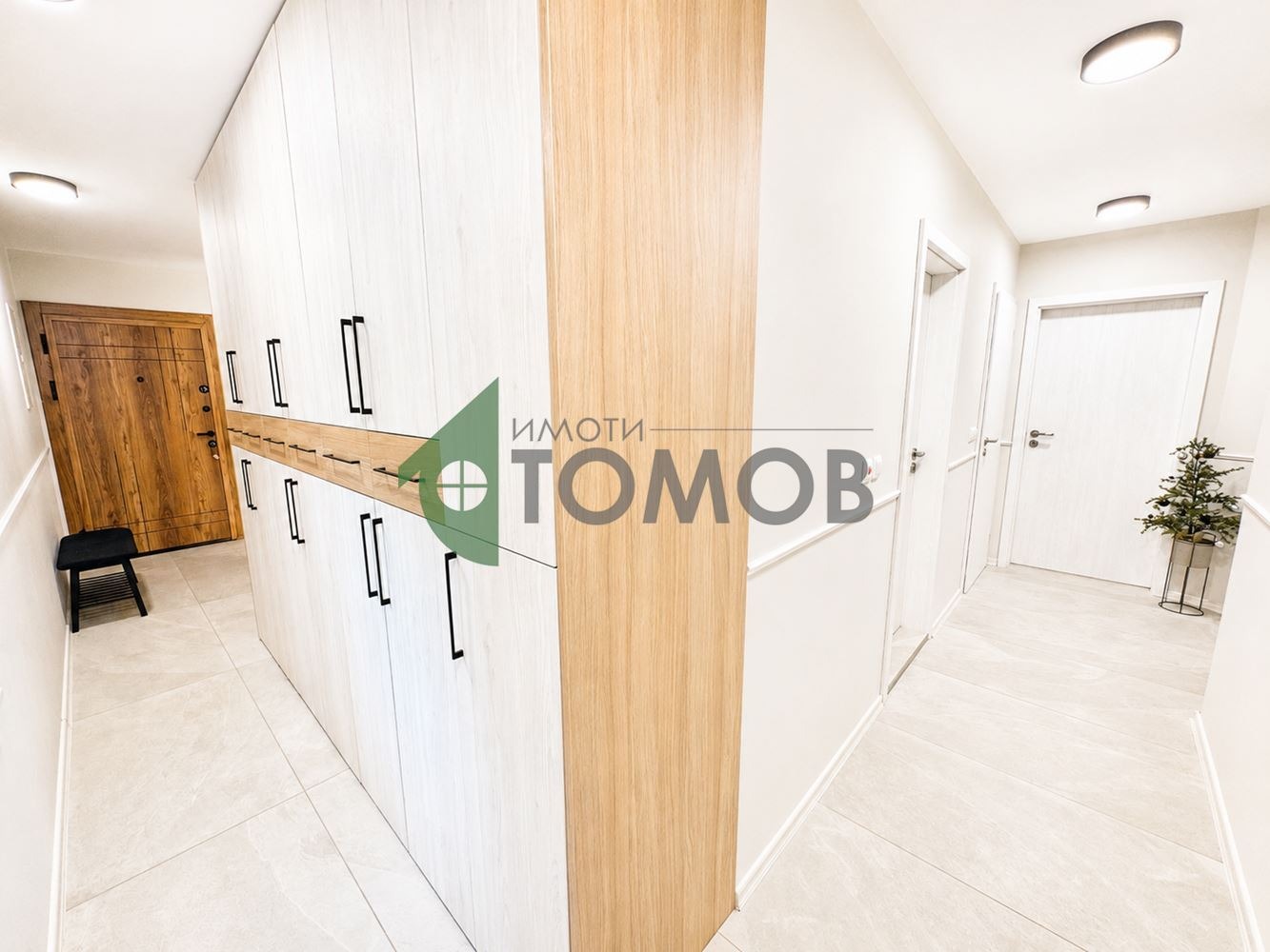 Продава 4-СТАЕН, гр. Шумен, 2-ри корпус, снимка 12 - Апартаменти - 55007923