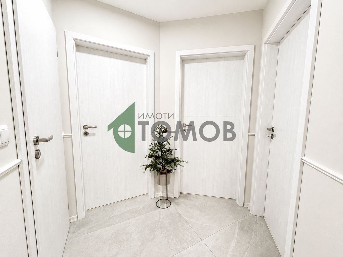 Продава 4-СТАЕН, гр. Шумен, 2-ри корпус, снимка 13 - Апартаменти - 55007923