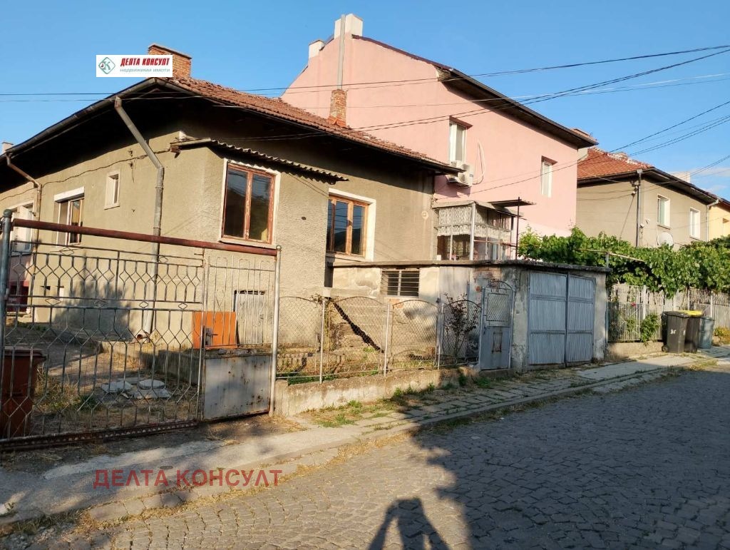 Продава КЪЩА, гр. Перник, Могиличе