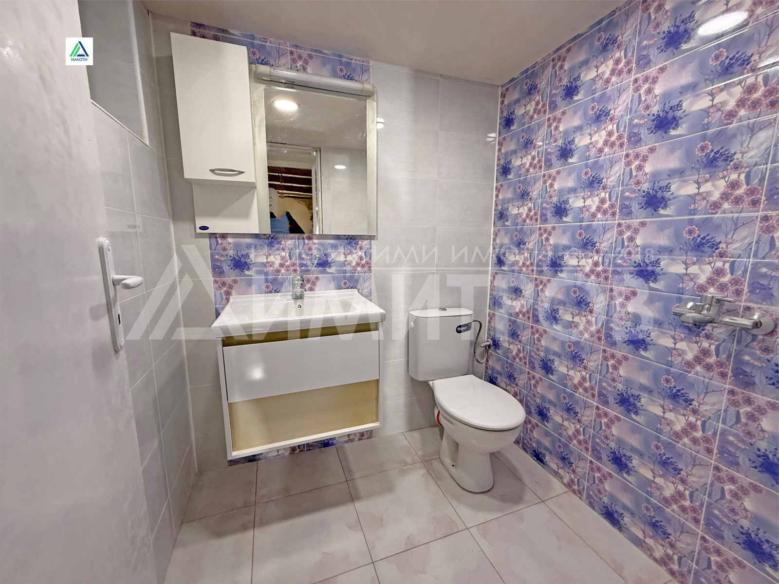 Продава КЪЩА, гр. Нови пазар, област Шумен, снимка 11 - Къщи - 54544319