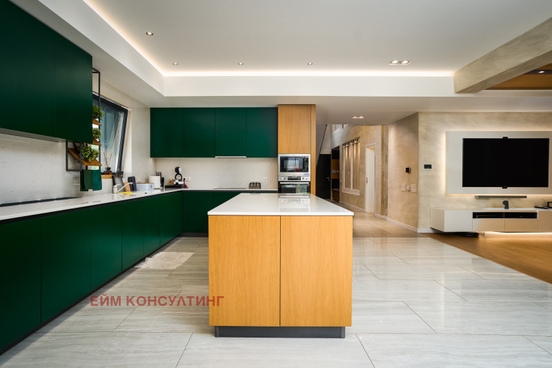 Продава КЪЩА в град София, Драгалевци - 400 кв.м / 2 095 000 € » 4 097 463.85 лв., ЕЙМ КОНСУЛТИНГ