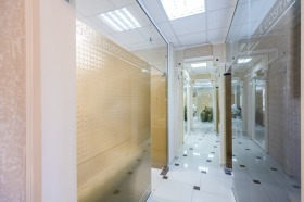 ОФИС, 244 m2