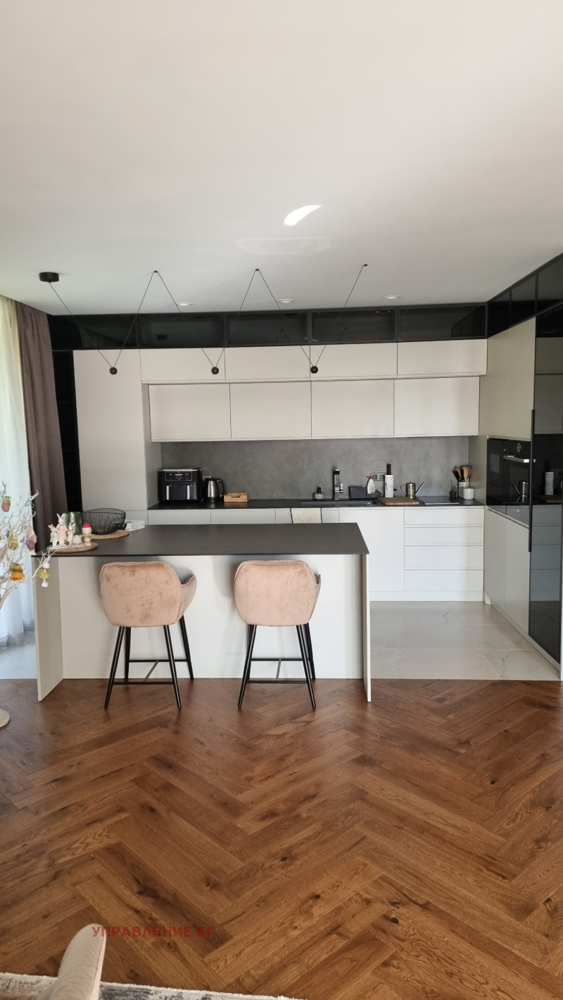 Na prodej  2 ložnice Sofia , Malinova dolina , 176 m2 | 31050482 - obraz [8]