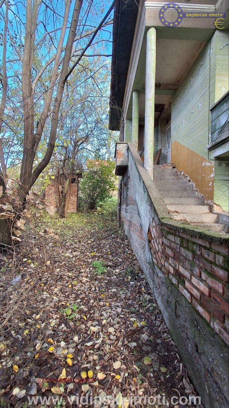 Продава КЪЩА, с. Винарово, област Видин, снимка 2 - Къщи - 52398013