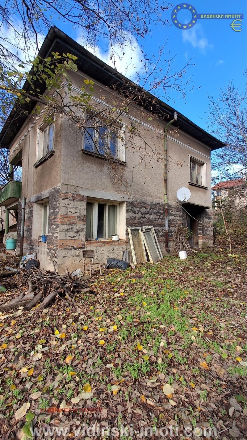 Продава КЪЩА, с. Винарово, област Видин