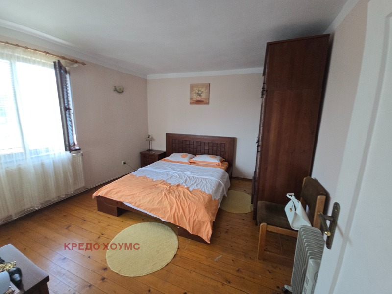 Продава КЪЩА, гр. Дебелец, област Велико Търново, снимка 10 - Къщи - 52658693