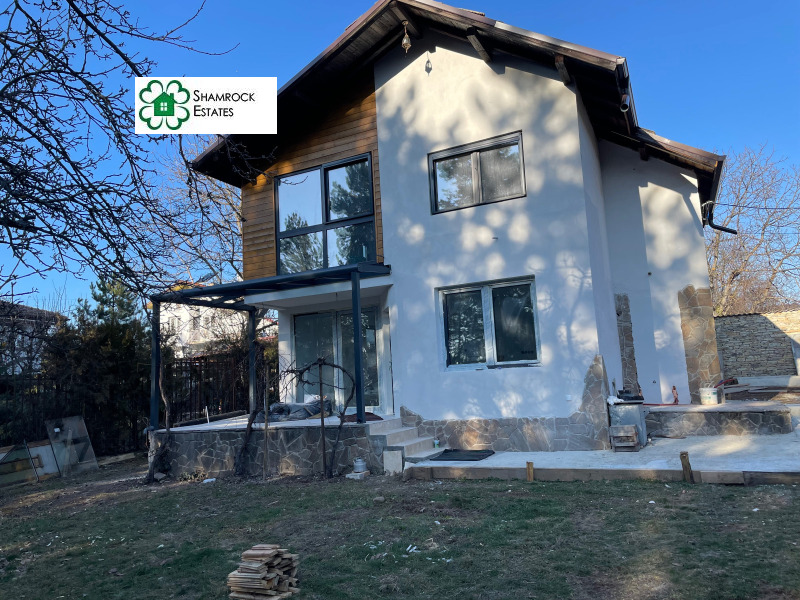 Продава КЪЩА, с. Горна Малина, област София област